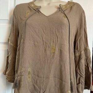 Ruby Rd. Brown linen Blouse with Gold Accents